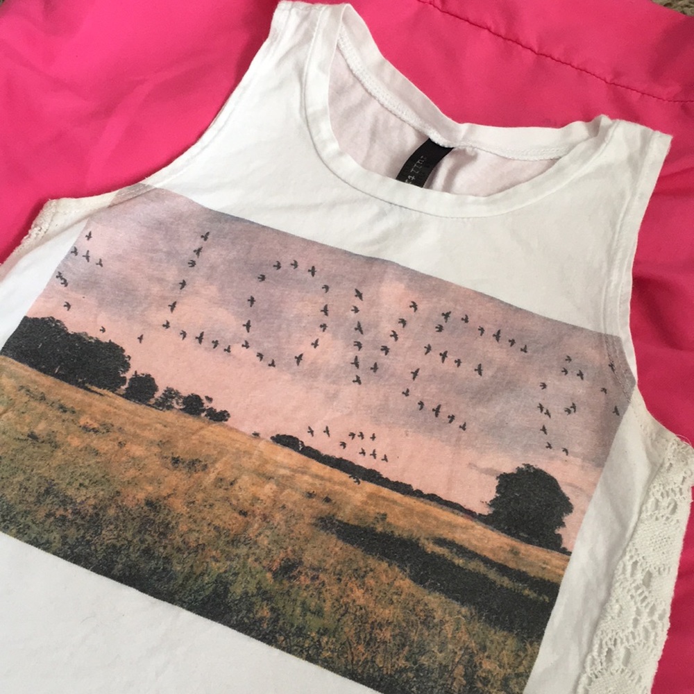 Loose fitting croptop